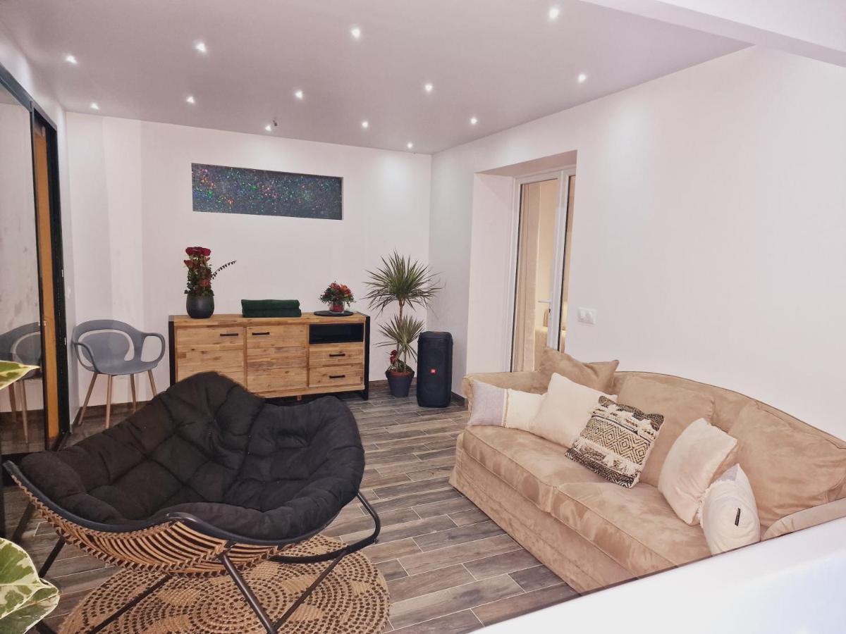 Atoumo Appartement Love Jacuzzi & Jardin Disneyland Paris Quincy-Voisins Ngoại thất bức ảnh